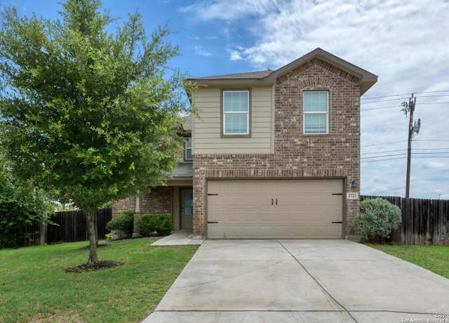 Property at 2722 Green Leaf Way, San Antonio, TX 78244, 3 beds, 2.5 baths