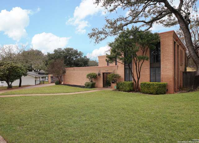Property at 7207 Ashton Pl, San Antonio, TX 78229-4139, 3 beds, 4 baths