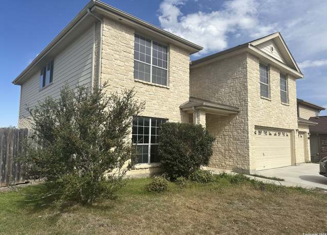 Property at 2511 Fayette, New Braunfels, TX 78130, 5 beds, 3.5 baths