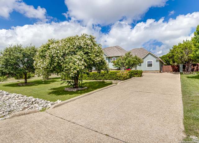 Property at 21903 Roan Blf, San Antonio, TX 78259, 6 beds, 4.5 baths