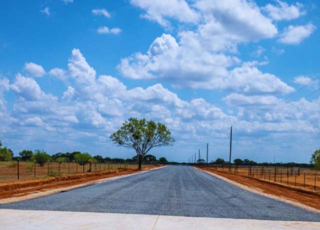 Property at 546 PR Goose Creek Ln, Jourdanton, TX 78026