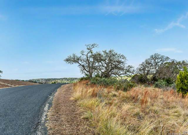 Property at 345 N Echo Fls, Comfort, TX 78013