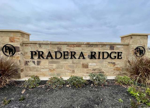 Property at 136 Pradera Rdg, Floresville, TX 78114