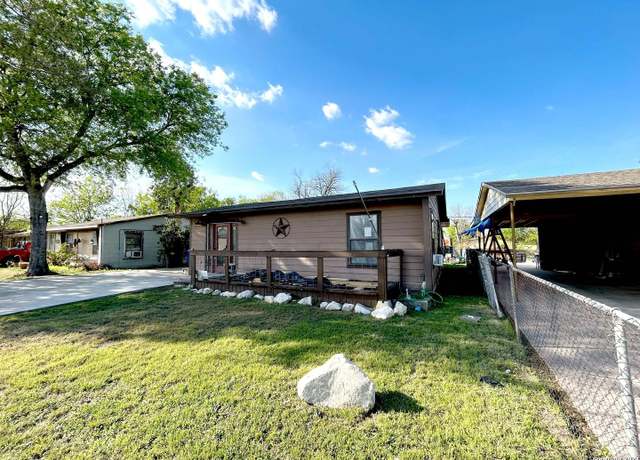 Property at 311 Sussex Ave, San Antonio, TX 78221-1909, 3 beds, 1 bath