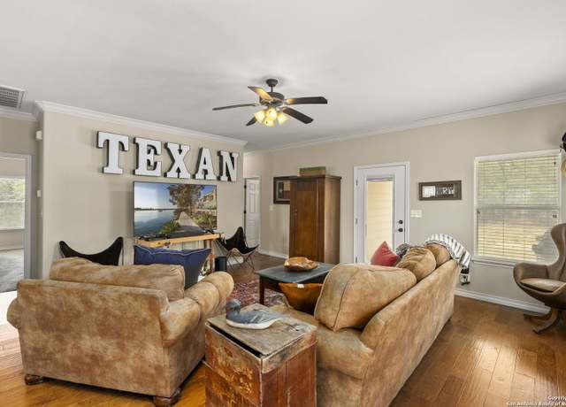 Property at 1355 Lasso, Canyon Lake, TX 78133, 3 beds, 2 baths