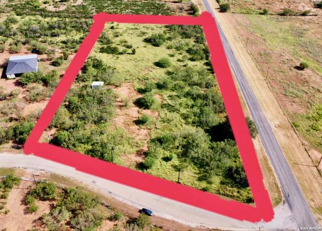 Property at 110 County Road 2660, Devine, TX 78016