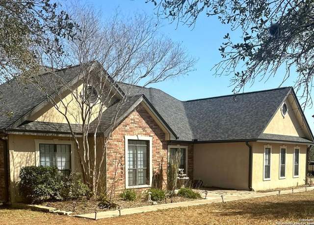 Property at 301 County Road 221, Floresville, TX 78114-5099, 3 beds, 2 baths
