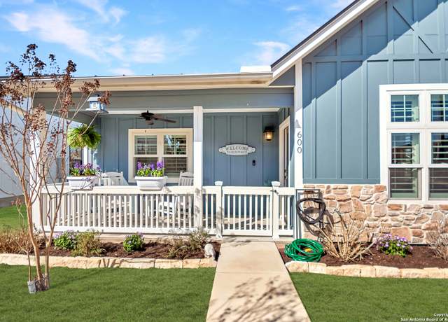 Property at 530 Oak Park Drive Unit 600, Boerne, TX 78006, 2 beds, 2 baths
