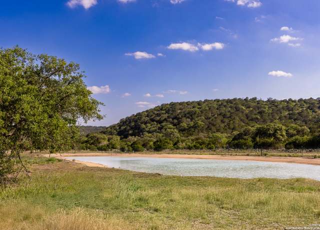 Property at 14910 Bullhead Rd, Rocksprings, TX 78880, 3 beds, 1 bath