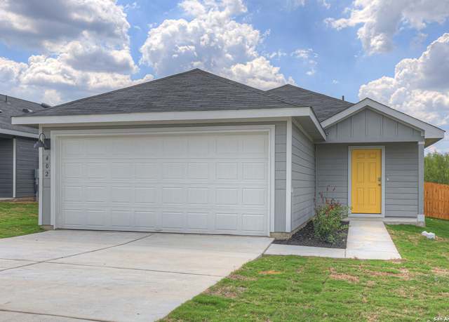 Property at 402 Wild Goose Dr, Luling, TX 78648, 3 beds, 2 baths