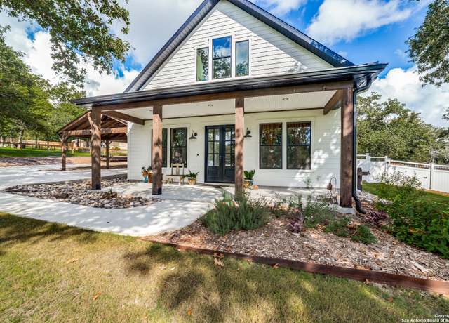 Property at 205 Champions Blvd, La Vernia, TX 78121-5215, 4 beds, 4 baths