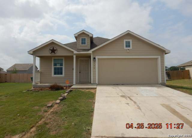Property at 320 Agave Cir, Jourdanton, TX 78026, 4 beds, 2 baths