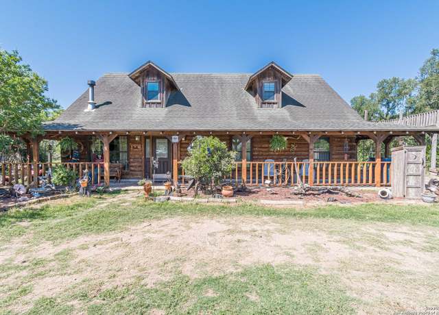 Property at 120 Dickerson Rd, Bigfoot, TX 78005, 3 beds, 2 baths