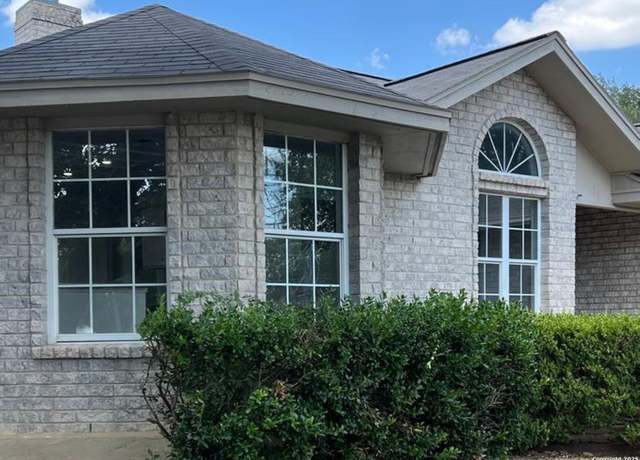 Property at 6027 Royal Rdg, San Antonio, TX 78239, 3 beds, 2 baths