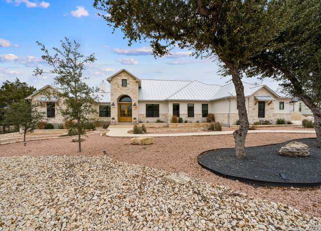 Property at 728 Live Oak Rdg, Bulverde, TX 78163, 3 beds, 2.5 baths