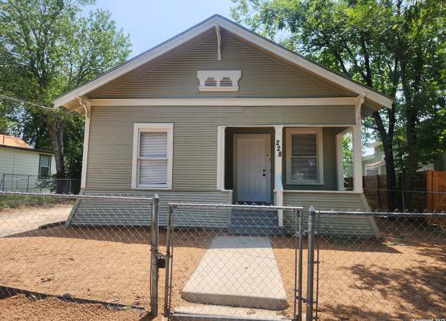 Property at 228 Spruce, San Antonio, TX 78203, 2 beds, 1 bath
