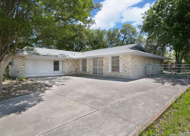 Property at 122 Silver Sands, San Antonio, TX 78216, 4 beds, 3 baths