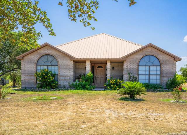 Property at 8579 CR 1839, Sinton, TX 78387, 5 beds, 2 baths