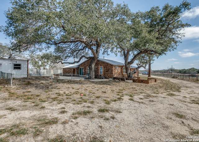 Property at 15179 N Hwy 16, Poteet, TX 78065, 1.5 baths