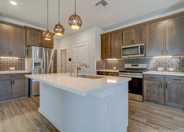 Property at 10756 Rosalina Loop, Converse, TX 78109, 3 beds, 2 baths