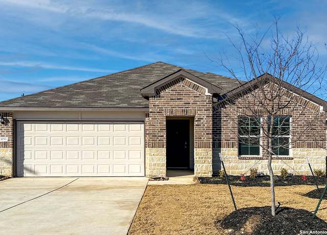 Property at 335 Honeydew Way, Seguin, TX 78155, 4 beds, 2 baths