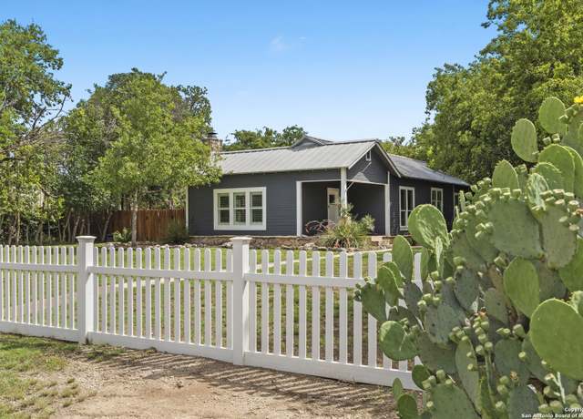Property at 14280 State Highway 16 N, Medina, TX 78055, 3 beds, 2 baths
