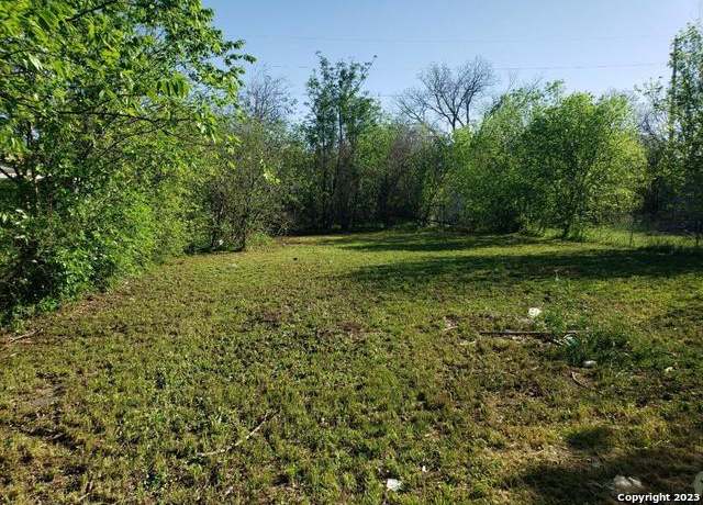 Property at 1710 Hays St, San Antonio, TX 78202-1503