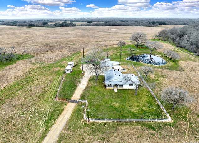 Property at 4418 State Highway 97, Nixon, TX 78140, 3 beds, 2 baths