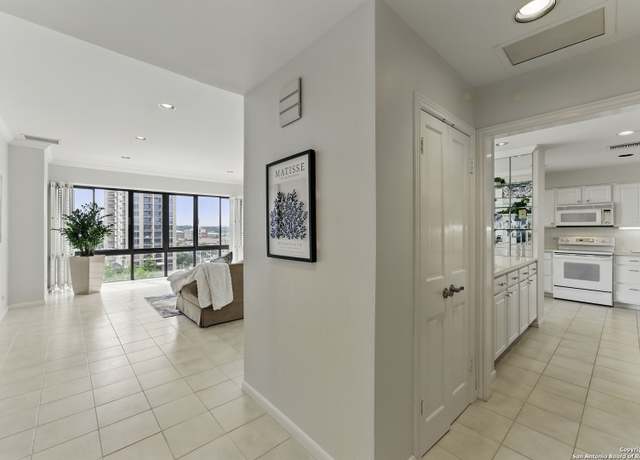 Property at 4001 N New Braunfels Ave #606, San Antonio, TX 78209, 1 bed, 1.5 baths