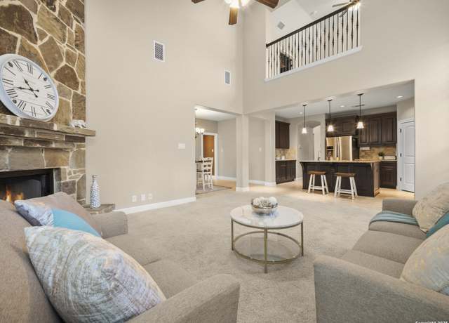 Property at 18418 Gran Mesa, San Antonio, TX 78259, 5 beds, 4 baths