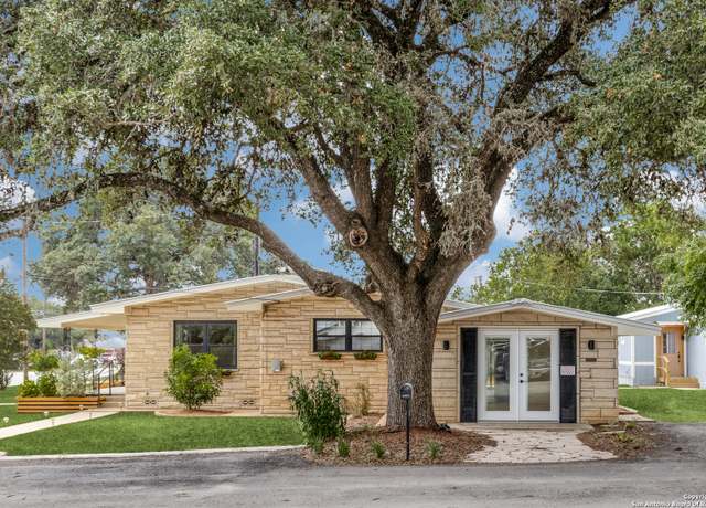 Property at 919 Main St, Blanco, TX 78606, 2 beds, 2 baths