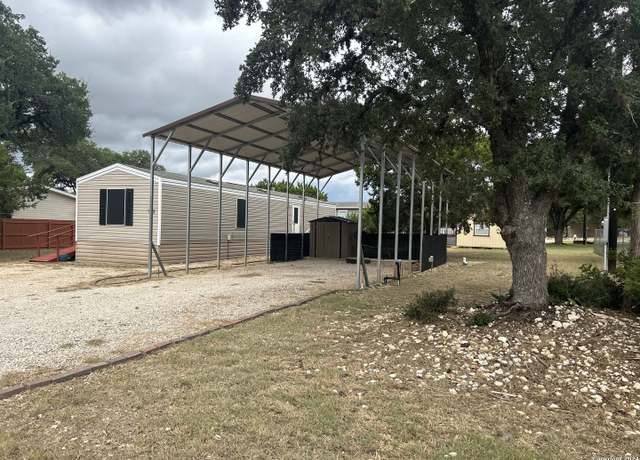 Property at 160 PR 1513, Bandera, TX 78003, 2 beds, 1 bath