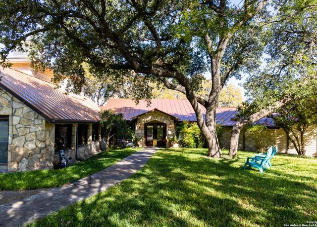Property at 1000 FM 480, Center Point, TX 78010, 6 beds, 5.5 baths