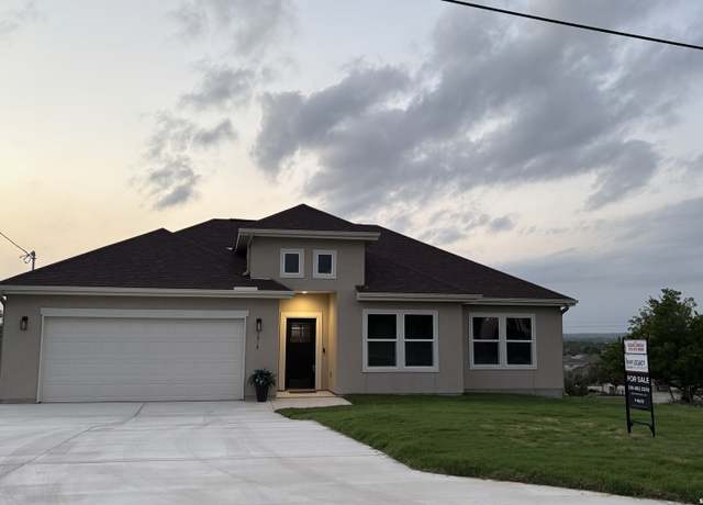 Property at 7919 Deerfield Blvd, Selma, TX 78154, 3 beds, 2.5 baths