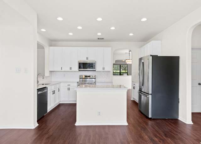 Property at 380 Apricot Dr, Kyle, TX 78640, 4 beds, 2.5 baths