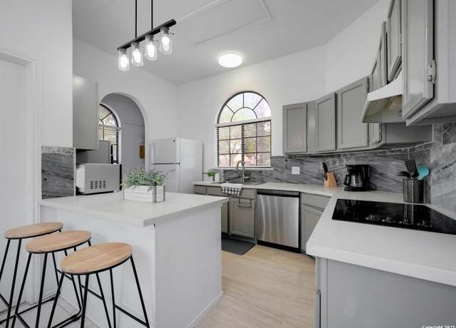 Property at 6304 Village Arbor, San Antonio, TX 78250, 2 beds, 1 bath