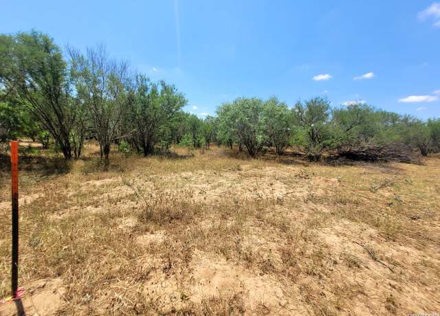 Property at LOT 6 OF 7 Bar R Ln, Floresville, TX 78114-5049