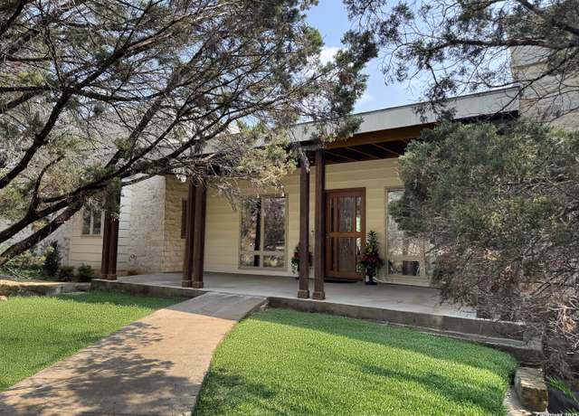 Property at 10329 Montanio Dr, New Braunfels, TX 78132-4558, 4 beds, 4 baths