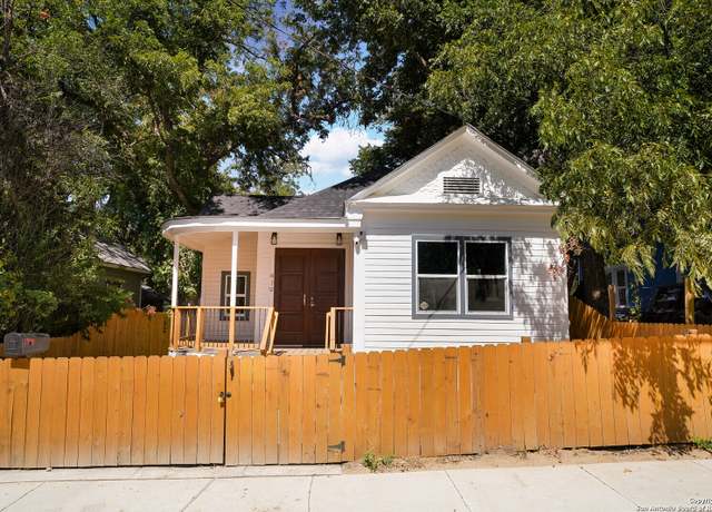 Property at 419 N Monumental, San Antonio, TX 78202, 3 beds, 3 baths