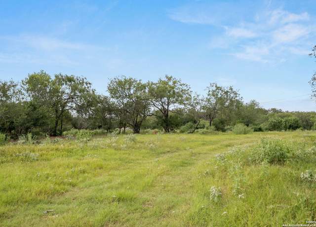 Property at 3141 Zion Hl, Seguin, TX 78155