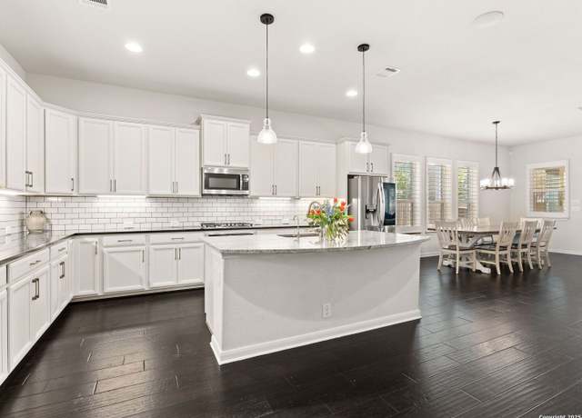Property at 919 Hi Path, New Braunfels, TX 78130, 3 beds, 2.5 baths