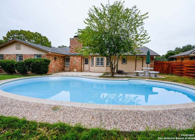 Property at 123 Granada Dr, Universal City, TX 78148, 4 beds, 2 baths
