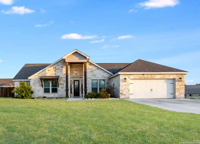 Property at 120 CHAMPIONS B Champions Blvd, La Vernia, TX 78121-5231, 4 beds, 3 baths