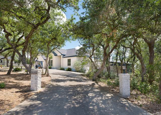 Property at 552 Mountain Oaks, Canyon Lake, TX 78133, 3 beds, 2 baths