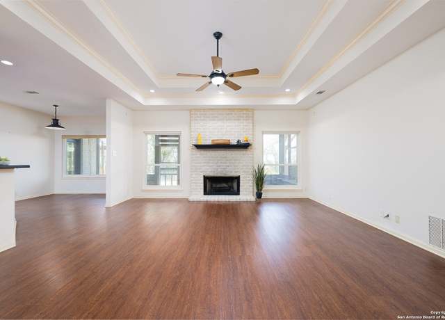 Property at 552 Mountain Oaks, Canyon Lake, TX 78133, 3 beds, 2 baths