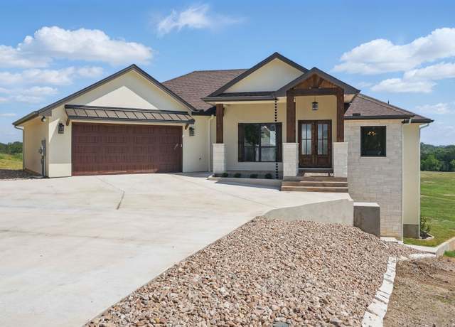 Property at 123 Pinnacle Dr, New Braunfels, TX 78130, 4 beds, 4.5 baths