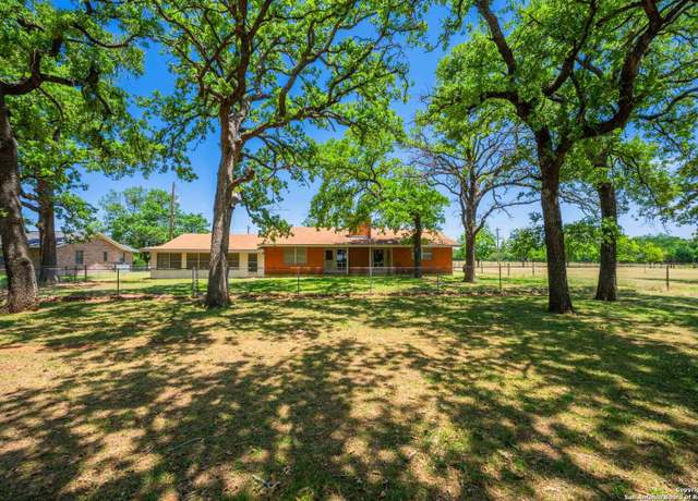 Property at 221 Pyka, Fredericksburg, TX 78624, 3 beds, 2.5 baths