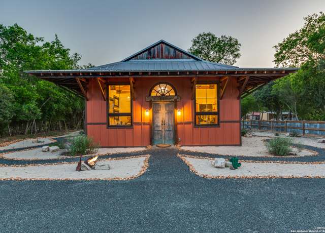 Property at 615 15th, Bandera, TX 78003, 2 beds, 2 baths