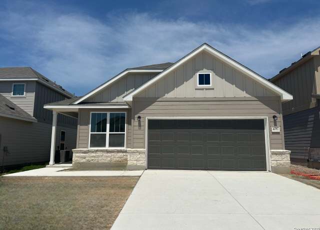 Property at 4067 Paddock Trl, Seguin, TX 78155, 4 beds, 2 baths
