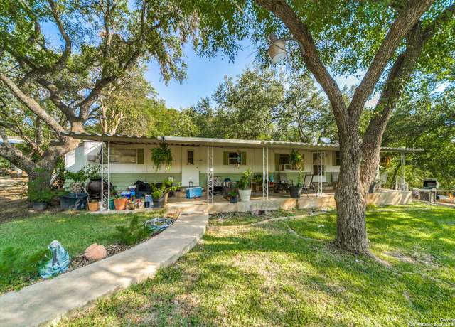 Property at 7515 Karen Skye Cir, San Antonio, TX 78257-1124, 3 beds, 1 bath